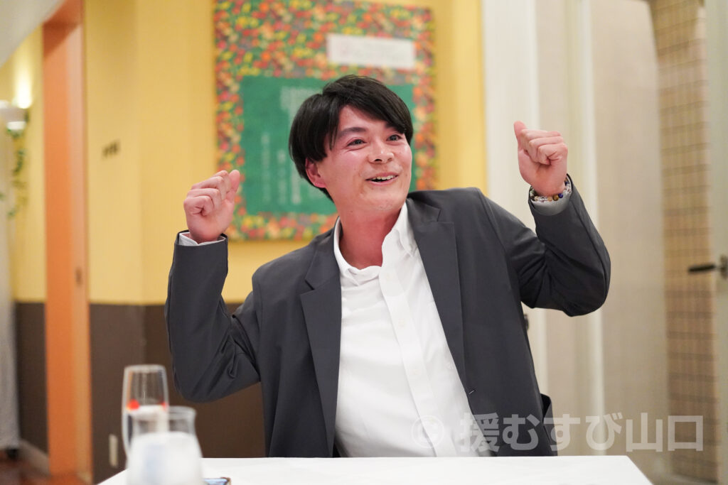 ③・援むすび山口・トライアングル・山口市・伊藤市長・新谷酒造・わかむすめ・セントコア山口・ヤスベェ・新井道子・まーちゃん・地域商社やまぐち株式会社
