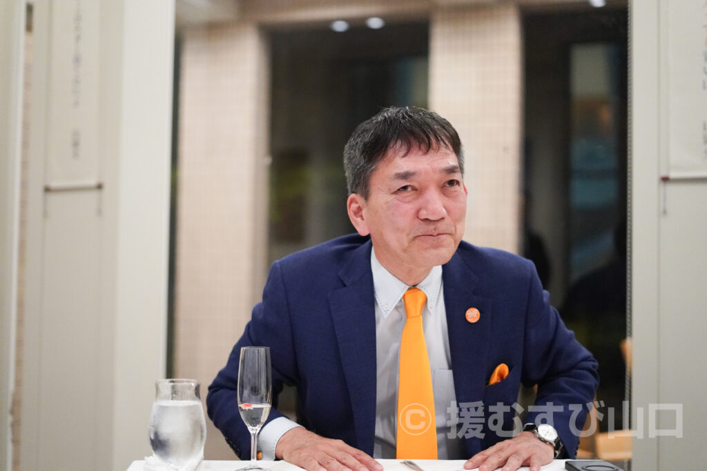 ③・援むすび山口・トライアングル・山口市・伊藤市長・新谷酒造・わかむすめ・セントコア山口・ヤスベェ・新井道子・まーちゃん・地域商社やまぐち株式会社