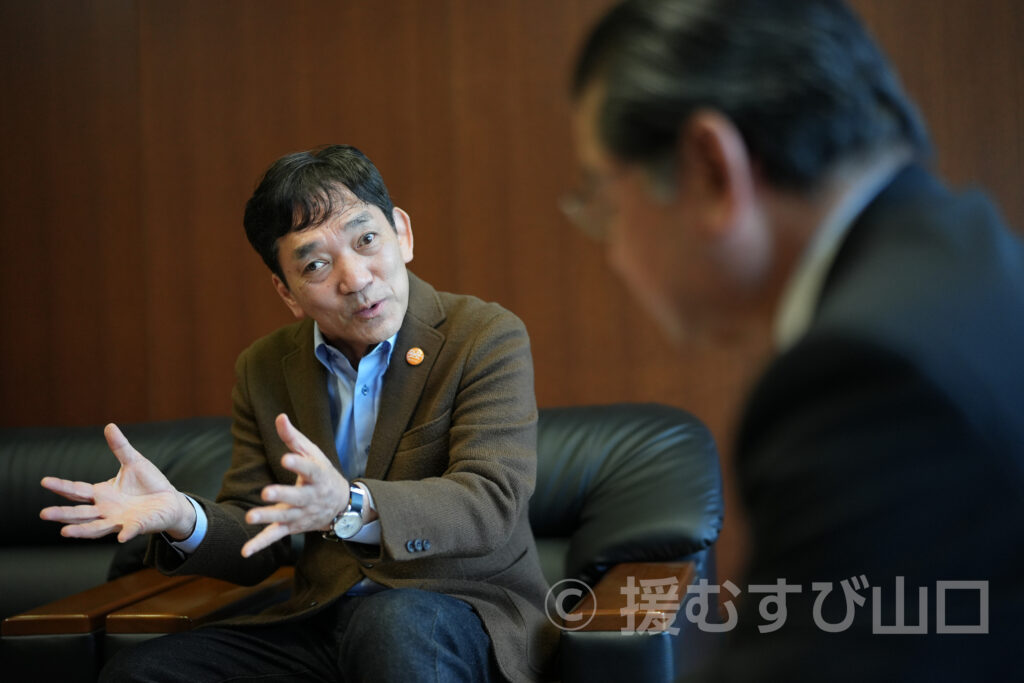 阿武町・花田憲彦町長