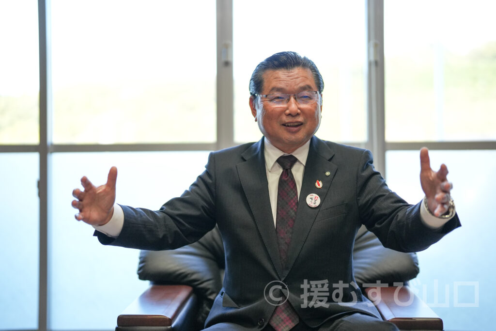 阿武町・花田憲彦町長