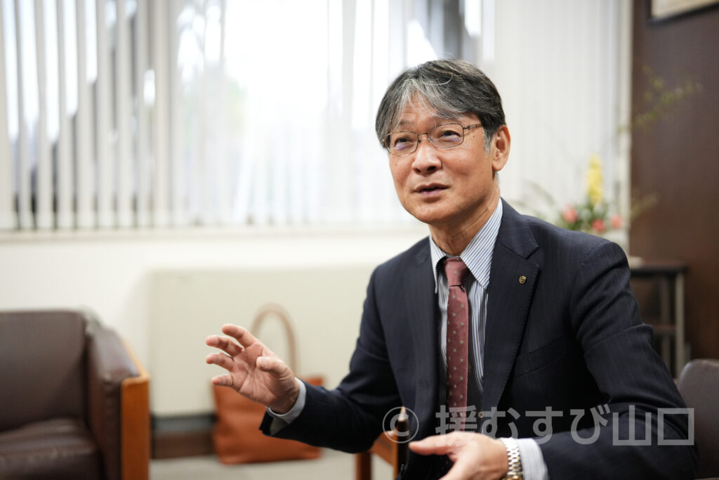 山口市・伊藤和貴市長