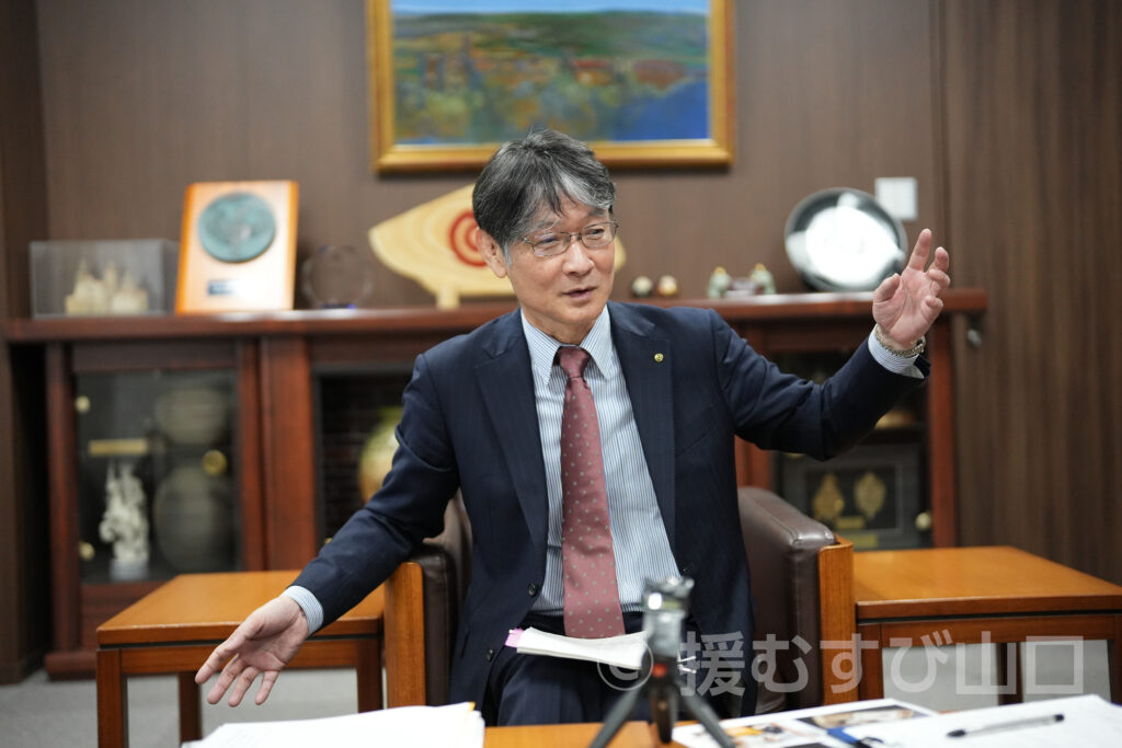 山口市・伊藤和貴市長