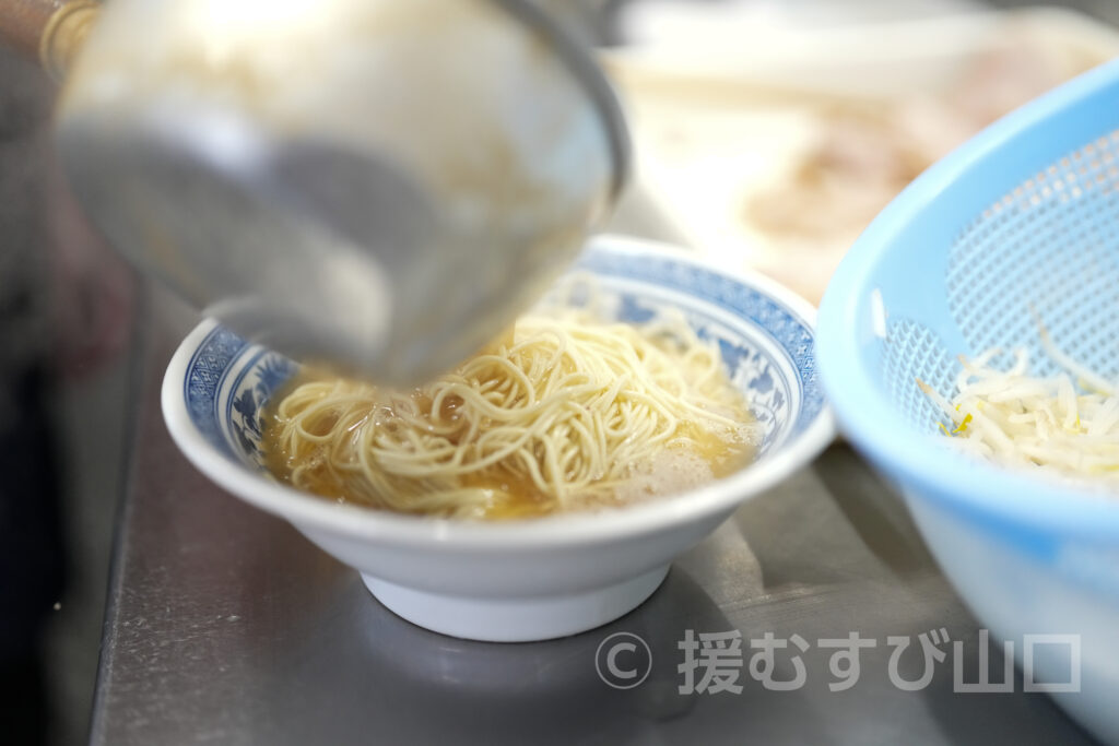 中華そば・紅蘭・牛骨ラーメン・いなり寿司・チャーシュー