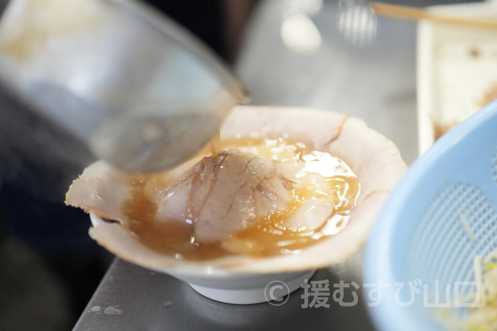 中華そば・紅蘭・牛骨ラーメン・いなり寿司・チャーシュー